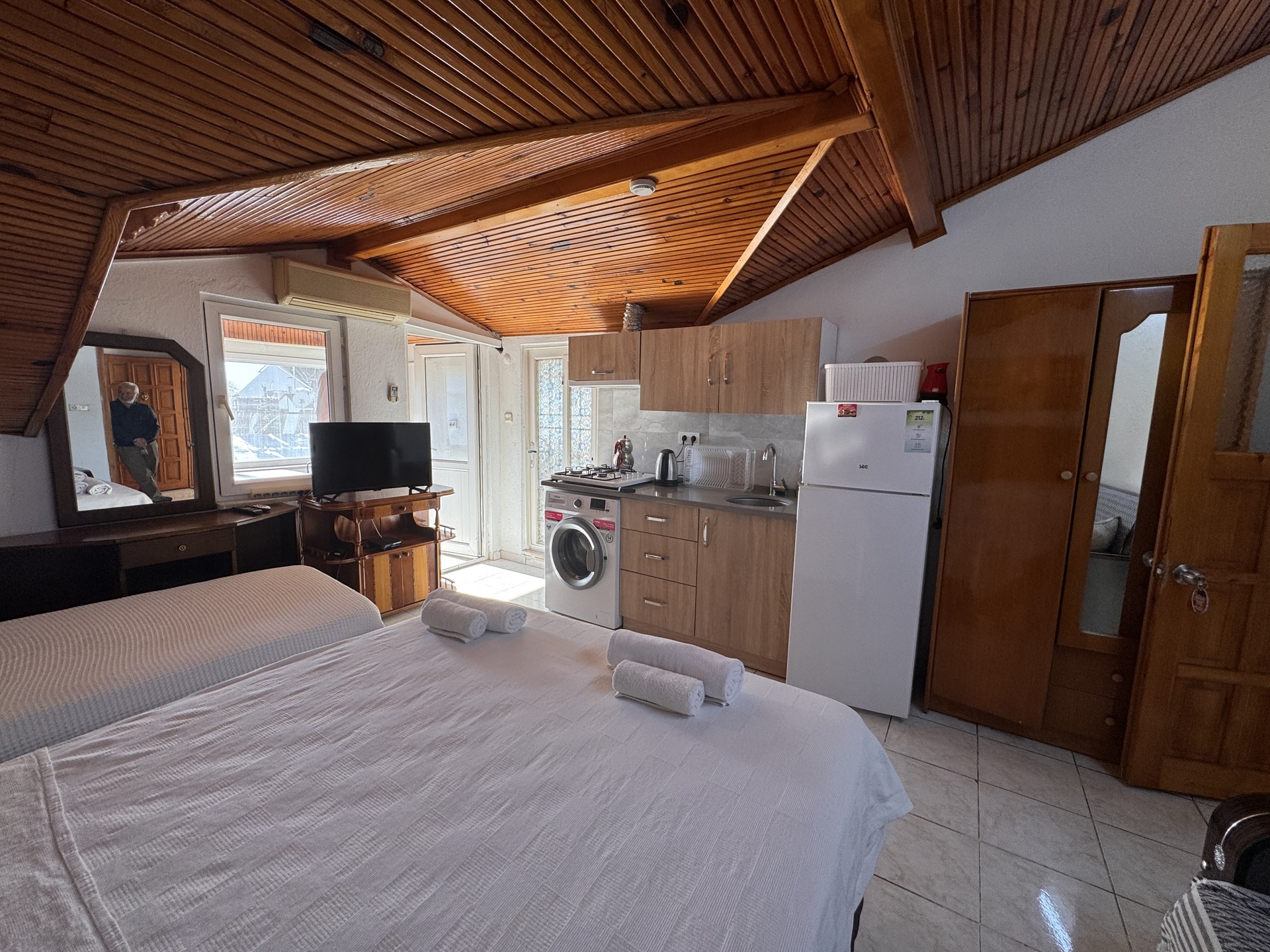 Deluxe Kısmi Deniz Manzaralı Balkonlu 1+0